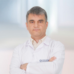 Doç. Dr. Burhan Özdil